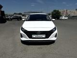 Hyundai i20 2023 года за 6 590 000 тг. в Усть-Каменогорск – фото 2