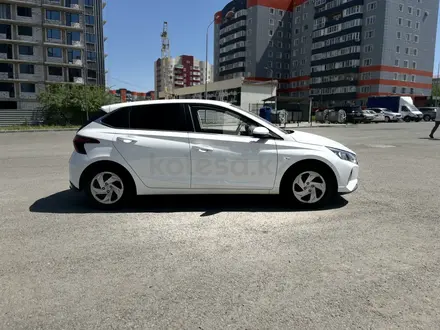 Hyundai i20 2023 года за 6 590 000 тг. в Усть-Каменогорск – фото 4