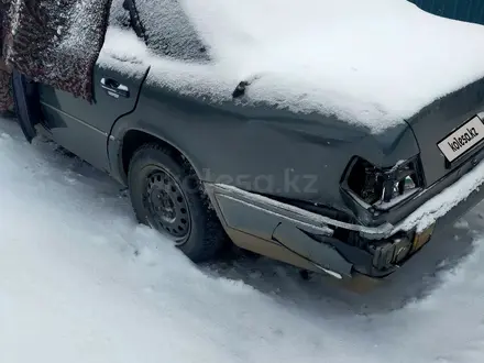 Mercedes-Benz E 220 1995 года за 700 000 тг. в Жезказган – фото 2