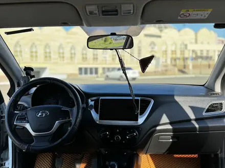 Hyundai Accent 2021 года за 7 300 000 тг. в Уральск – фото 9