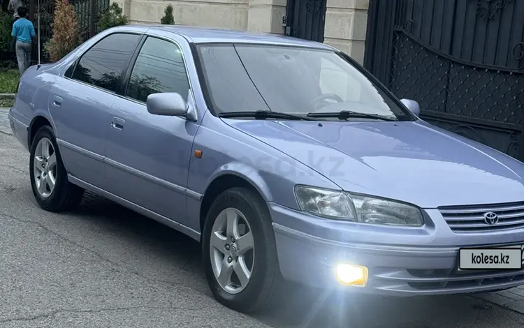 Toyota Camry 1997 года за 3 750 000 тг. в Алматы