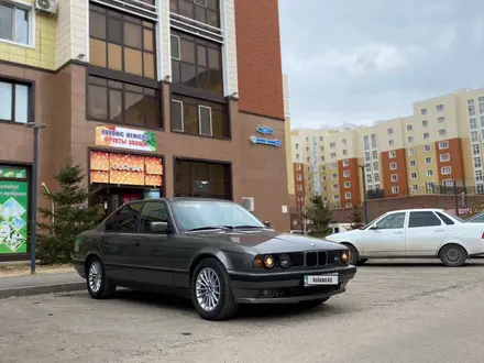 BMW 520 1991 года за 2 900 000 тг. в Астана – фото 2
