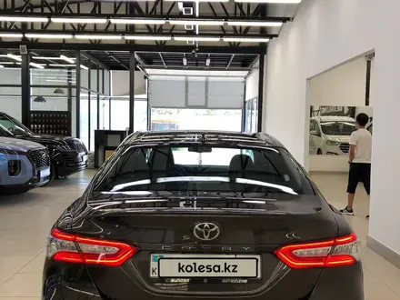 Toyota Camry 2019 года за 19 000 000 тг. в Шымкент – фото 6