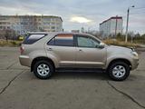 Toyota Fortuner 2006 года за 8 300 000 тг. в Петропавловск – фото 2