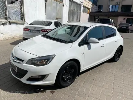 Opel Astra 2012 года за 2 800 000 тг. в Атырау – фото 2