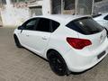 Opel Astra 2012 года за 2 800 000 тг. в Атырау – фото 5