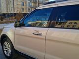 Ford Explorer 2014 годаүшін10 800 000 тг. в Атырау – фото 5