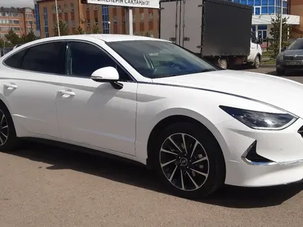 Hyundai Sonata 2023 года за 14 500 000 тг. в Астана – фото 2