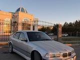 BMW 318 1993 года за 1 500 000 тг. в Астана – фото 2