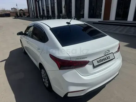 Hyundai Accent 2020 года за 6 900 000 тг. в Усть-Каменогорск – фото 3