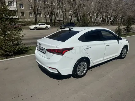 Hyundai Accent 2020 года за 6 900 000 тг. в Усть-Каменогорск – фото 2