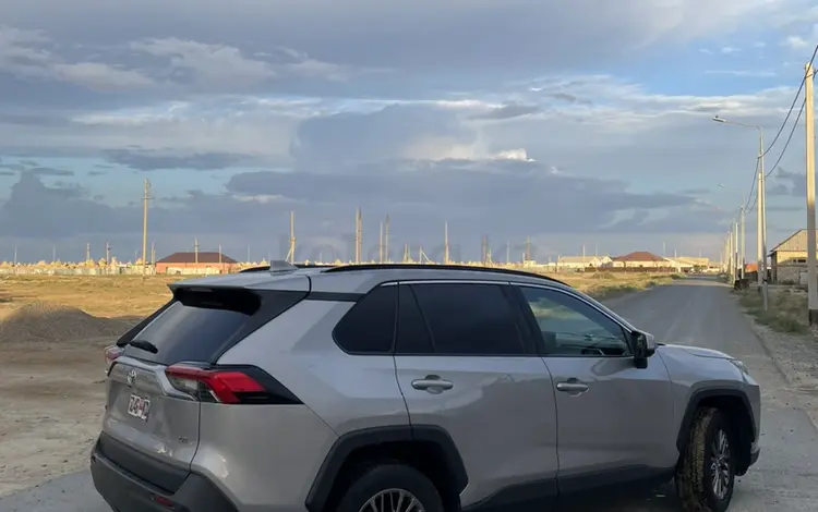 Toyota RAV4 2019 года за 10 000 000 тг. в Кульсары