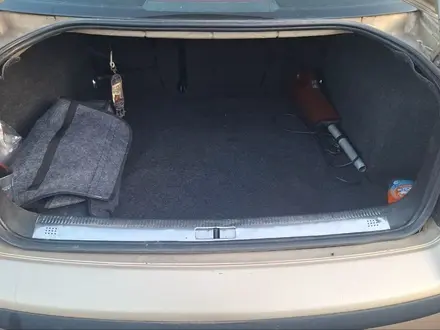 Volkswagen Passat 2003 года за 2 100 000 тг. в Астана – фото 8