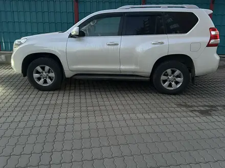 Toyota Land Cruiser Prado 2013 года за 14 000 000 тг. в Актобе