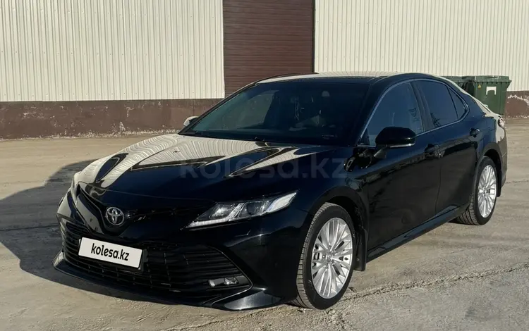 Toyota Camry 2019 года за 10 800 000 тг. в Караганда