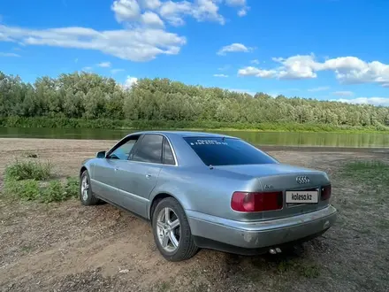 Audi A8 1998 года за 3 000 000 тг. в Уральск – фото 10