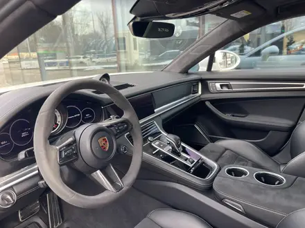 Porsche Panamera 2024 года за 81 000 000 тг. в Алматы – фото 19