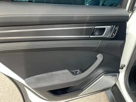 Porsche Panamera 2024 года за 81 000 000 тг. в Алматы – фото 32