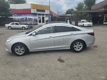 Hyundai Sonata 2010 года за 5 500 000 тг. в Алматы – фото 2