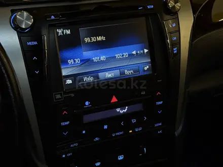 Toyota Camry 2014 года за 10 000 000 тг. в Алматы – фото 17