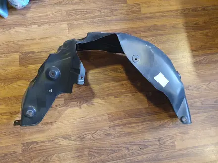 Передний правый подкрылок за 25 000 тг. в Алматы – фото 2