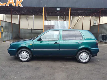 Volkswagen Golf 1997 года за 1 800 000 тг. в Тараз – фото 4