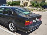 BMW 525 1993 года за 750 000 тг. в Астана – фото 3