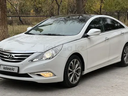 Hyundai Sonata 2013 года за 8 000 000 тг. в Шымкент – фото 2