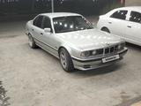 BMW 520 1992 года за 2 000 000 тг. в Шымкент – фото 2