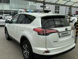 Toyota RAV4 2018 годаfor13 200 000 тг. в Астана – фото 4