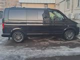 Volkswagen Caravelle 2014 годаүшін15 500 000 тг. в Астана – фото 4