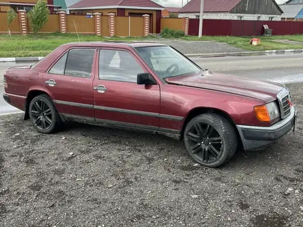 Mercedes-Benz E 200 1986 года за 1 000 000 тг. в Костанай