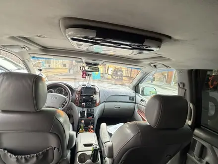 Toyota Sienna 2004 года за 7 500 000 тг. в Алматы – фото 20