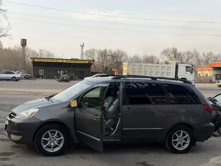 Toyota Sienna 2004 года за 7 500 000 тг. в Алматы – фото 25