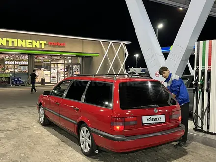 Volkswagen Passat 1995 года за 2 700 000 тг. в Тараз – фото 8