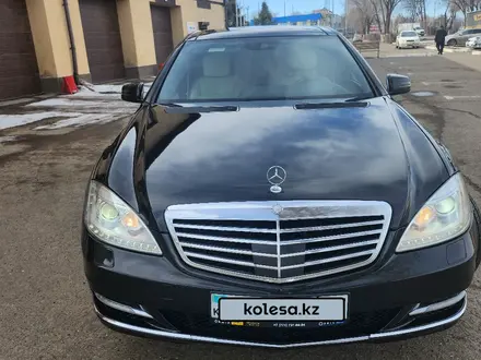 Mercedes-Benz S 500 2013 года за 13 500 000 тг. в Уральск – фото 4