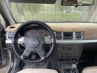 Opel Vectra 2003 годаүшін2 300 000 тг. в Караганда