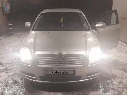Toyota Avensis 2005 года за 3 750 000 тг. в Караганда – фото 8