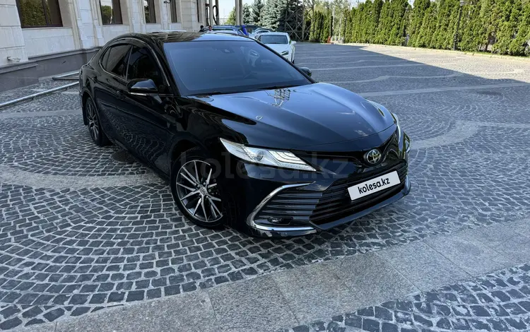 Toyota Camry 2022 годаүшін18 300 000 тг. в Алматы