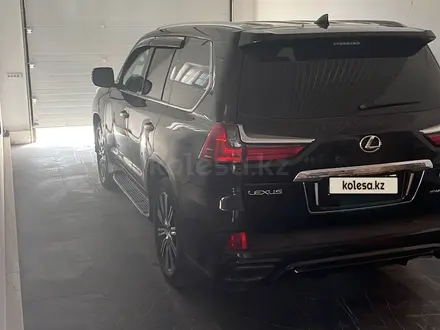 Lexus LX 570 2019 года за 44 000 000 тг. в Актобе – фото 2