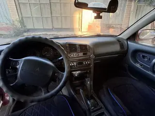 Mitsubishi Galant