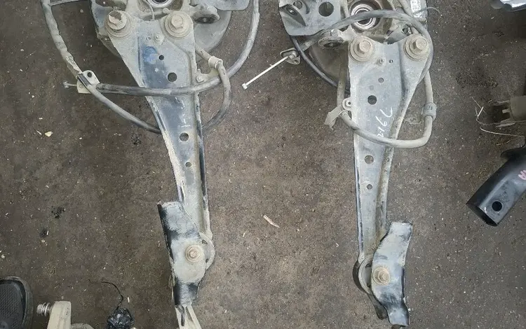 Задний цапфа Тойота Рав 4 за 50 000 тг. в Алматы