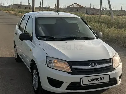 ВАЗ (Lada) Granta 2190 2015 года за 3 100 000 тг. в Атырау – фото 2