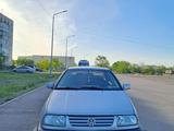Volkswagen Vento 1993 года за 1 000 000 тг. в Караганда