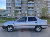 Volkswagen Vento 1993 года за 1 000 000 тг. в Караганда – фото 4