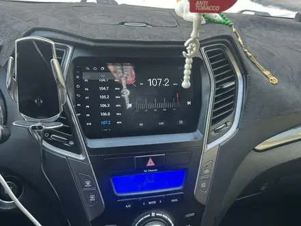 Hyundai Santa Fe 2013 года за 7 000 000 тг. в Астана – фото 3