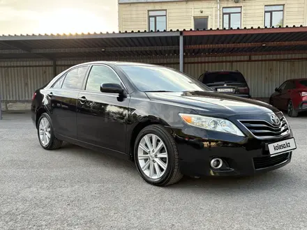 Toyota Camry 2010 года за 6 900 000 тг. в Караганда – фото 3