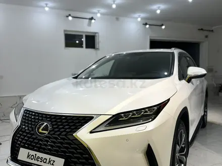 Lexus RX 300 2021 годаүшін26 500 000 тг. в Туркестан