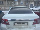 Chevrolet Epica 2007 года за 2 200 000 тг. в Атырау – фото 5