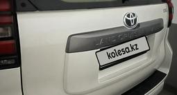 Toyota Land Cruiser Prado 2023 года за 40 000 000 тг. в Астана – фото 3